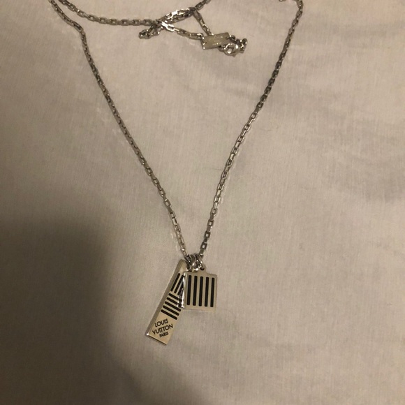 Louis Vuitton unisex necklace nice item - Picture 1 of 5